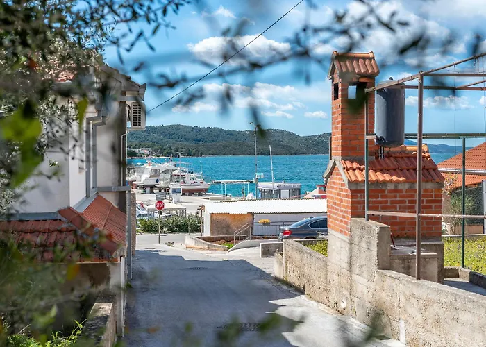 Apartment Radic-Perfect Location For Summer Activities