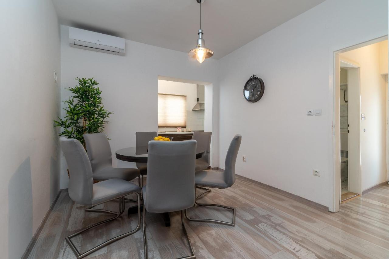 Radic-perfect Location For Summer Activities Trogir