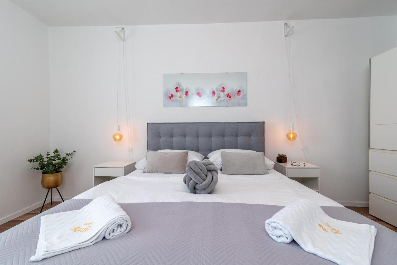 Apartment Radic-perfect Location For Summer Activities